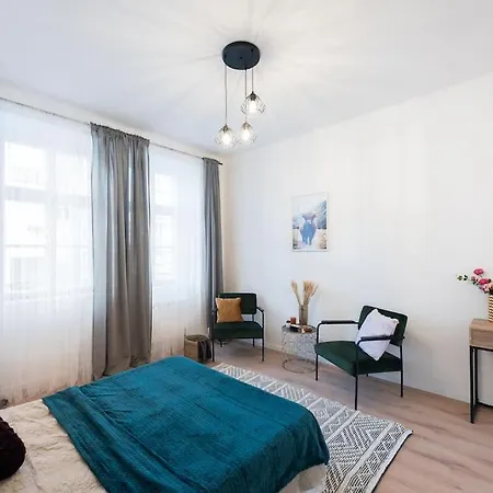 Sweet Cozy Close To Mala Strana Apartment Prag