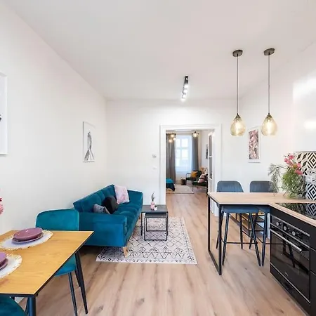 Sweet Cozy Close To Mala Strana Apartment Prag